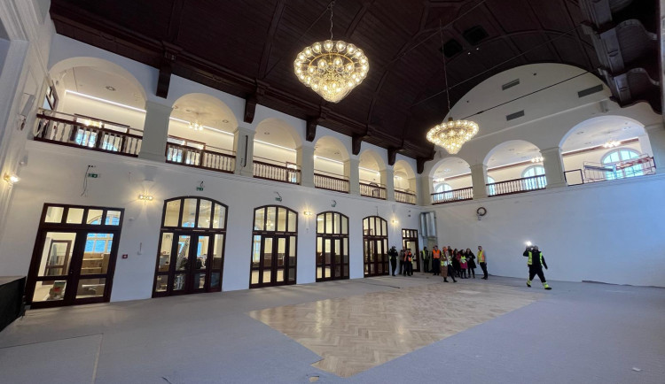 Lidové sady opravené za čtvrt miliardy se otevřou koncem roku. Začne se prohlídkami