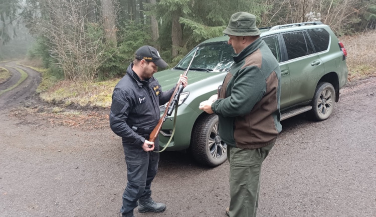 Policie kontroluje myslivecké hony. Od začátku sezony nenašla žádné porušení zákona