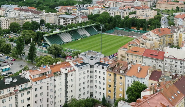 Má Praha majitelům Bohemians prodat stadion Ďolíček? Odpovídají zastupitelé