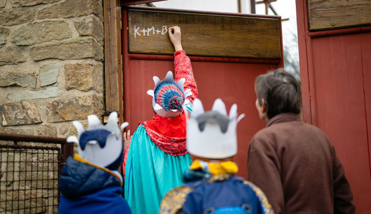 Tříkrálová sbírka se vrací. V Libereckém kraji pomůže hospici i péči o seniory či hendikepované