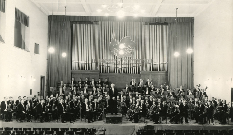 Brněnská filharmonie slaví 70 let. Novoroční koncert spojil generace hudebníků