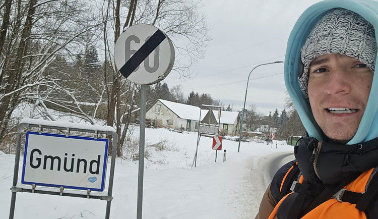 Pěšky z Třebíče do Milána na olympiádu: Jdu za babičku a za svým snem, říká Nico