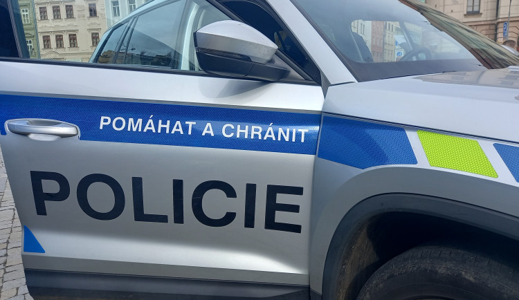 Dnešní srážka cyklisty s autem na Pelhřimovsku skončila tragicky