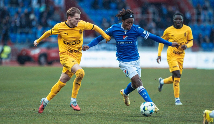 Fotbalisté Ostravy v obnovené premiéře pod Smetanou remizovali s Boleslaví 0:0