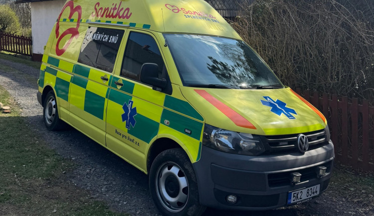 Tomáš chtěl naposledy vidět hrát Duklu. Sanitka splněných snů mu přání splnila