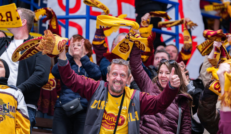 Dukla přetlačila Berany, o mistrech první ligy se rozhodne v Horácké aréně