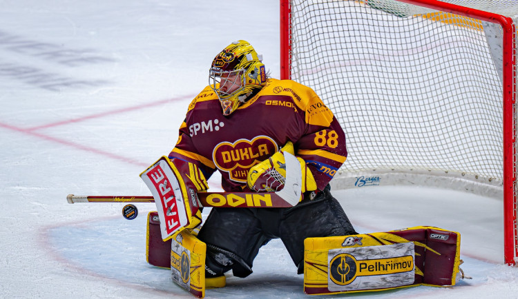 ON-LINE: Dukla hraje o extraligu. Dvakrát vedla, v prodloužení však vyhrál Litvínov