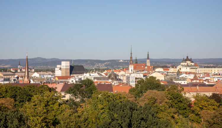 Městům v kraji ubylo obyvatel. Olomouc ale ve statistikách vystřelila vzhůru