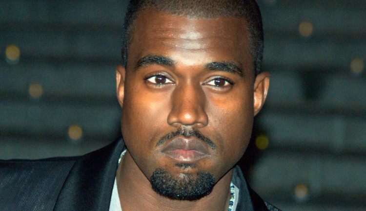 V pražské Chuchli měl hrát Kanye West. Koncert kvůli nacismu odpískali lidé i radní